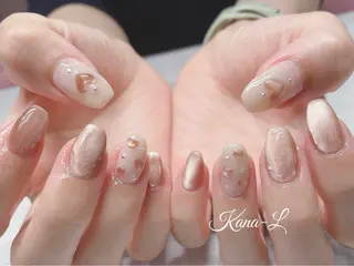 ネイル 芦辺 香奈のネイルデザイン