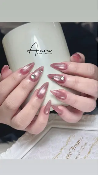 ネイル Aura Nail Studioのネイルデザイン