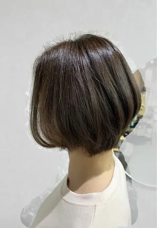 ショート カラー 池田 真衣のヘアスタイル