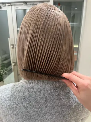 ミディアム 愛瑠奈 erunaのヘアスタイル