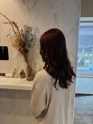 カラー ハナダ メイのヘアスタイル