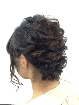 セミロング カラー ヘアアレンジ ハイトーン Arphyのヘアスタイル