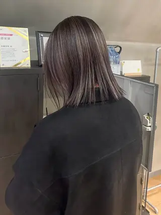 ミディアム mei🪽 カラーモデルのヘアスタイル