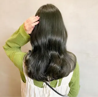 ロング カラー 井上 美穂のヘアスタイル