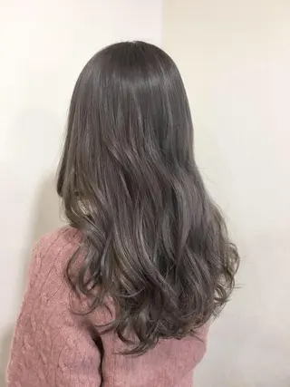 カラー 工藤 綾華のヘアスタイル