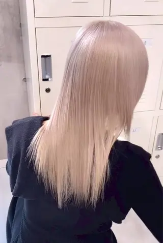 カラー 【🦋ハイトーンリタ ッチ🦋】ENAのヘアスタイル