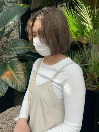 ショート カラー 柔らかブラウン/顔周 りレイヤー♡ユウシのヘアスタイル