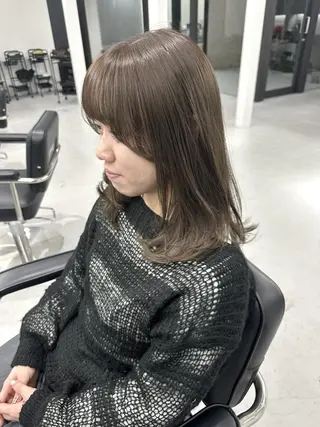 セミロング ミルクティーベージュ 新潟万代/MANA♡のヘアスタイル