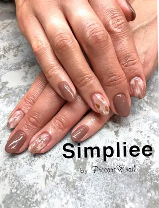 ネイル Nail&Beaut yコルン 長坂のネイルデザイン