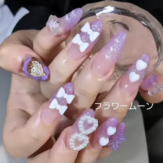 ネイル フラワー ムーンのネイルデザイン