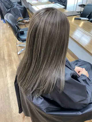 ロング 山崎 義弘のヘアスタイル