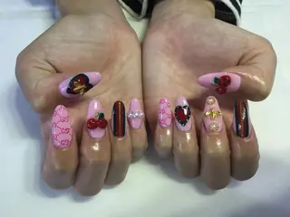 ネイル 💎🐰 saki. m 🐰💎のネイルデザイン