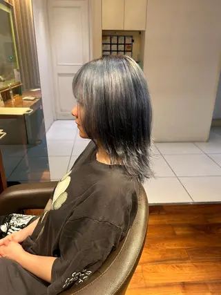 カラー 宮本 かりんのヘアスタイル