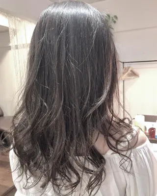 セミロング カラー レイヤーカット匠 イソザキノリユキのヘアスタイル