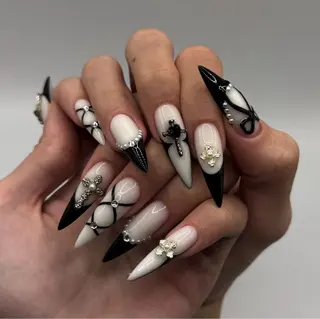 ネイル Cloudy Chan 歌舞伎町のネイルデザイン