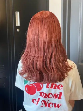 セミロング カラー louwe 武藤幸世のヘアスタイル