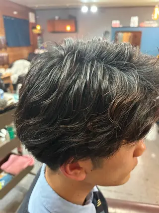 ショート パーマ メンズ 高橋 知輝のヘアスタイル