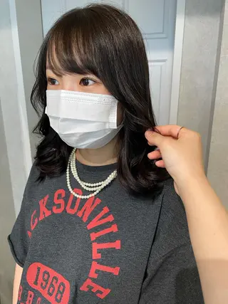 セミロング カラー ナチュラル透明感🌱 小山美樹子のヘアスタイル