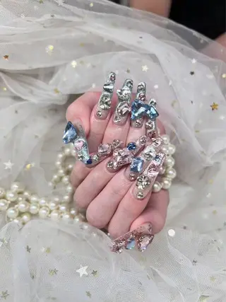 ネイル 伊藤 美雪のネイルデザイン