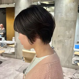 ショート mina🪐立川駅/ レイヤー/ボブのヘアスタイル