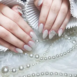 ネイル RAFFINE 月🦋🩵のネイルデザイン