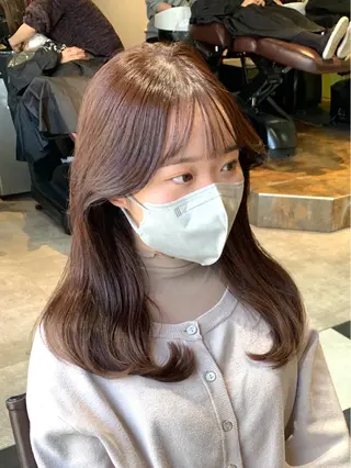 ロング ブリーチなしダブル/ レイヤーカット 小棹のヘアスタイル