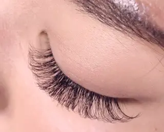 マツエク・マツパ 栗田 到奈のマツエク・マツパデザイン