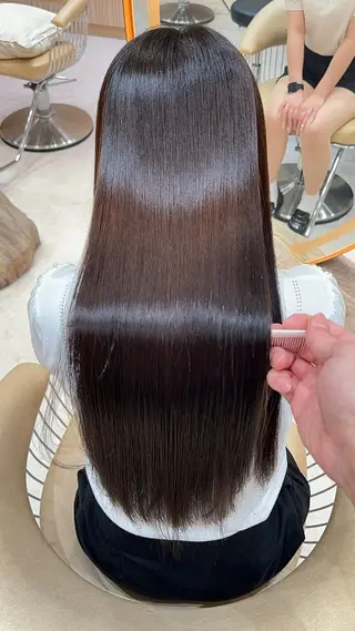 セミロング カラー レイヤー❣️縮毛矯正 川村利幸のヘアスタイル