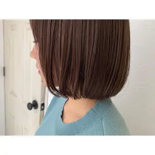 ミディアム カラー fio マナミのヘアスタイル
