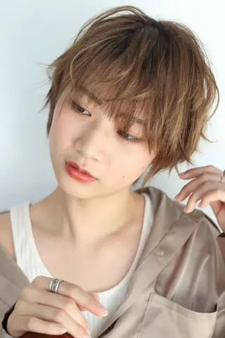 ショート カラー 美髪専門店カヴァリ TORUのヘアスタイル