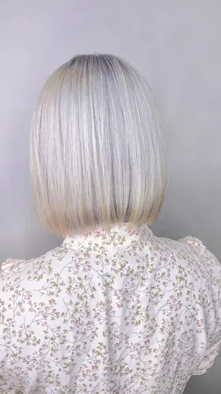 ミディアム カラー 🪐SOURCE 塚口　シマブクロ🪐のヘアスタイル