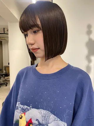 ショート カラー センターパート/ 暖色カラーayuのヘアスタイル