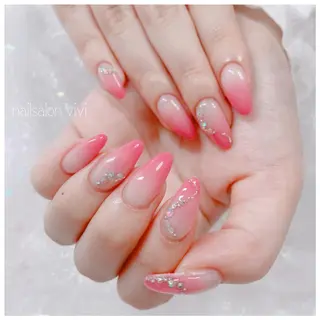 ネイル ＶＩＶＩ nailsalonのネイルデザイン
