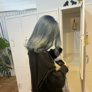 セミロング カラー 🇰🇷ハイトーン× 韓国レイヤー레이어드のヘアスタイル