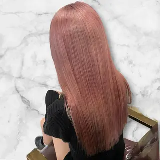 ロング カラー セルバ所属・HIRORO ブリーチ/ハイトーンのヘアスタイル