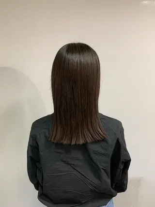 セミロング ウスイマイコ カット/ケアカラーのヘアスタイル