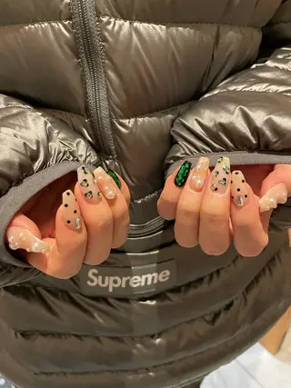 ネイル with hues所属・with hues AYAのネイルデザイン