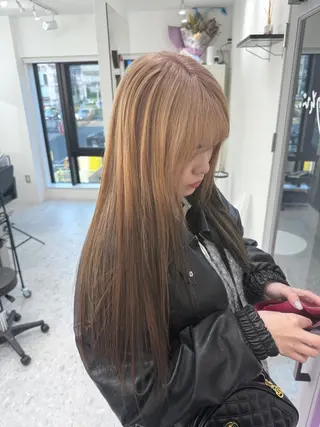 ロング いろあそび　町田店所属・ハイトーン特化💫 町田/Mariのヘアスタイル
