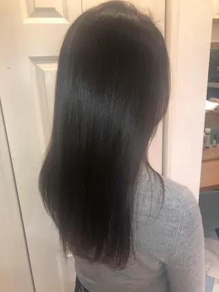 ロング 縮毛矯正　髪質改善 韓国風レイヤー　吉田のヘアスタイル