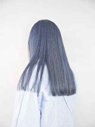 ロング カラー Armoire所属・安藤悠里/ハイトーン /デザインカラーのヘアスタイル