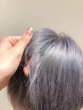 ショート カラー メンズ 韓国ヘア顔周りカット 艶髪ベージュtamaのヘアスタイル