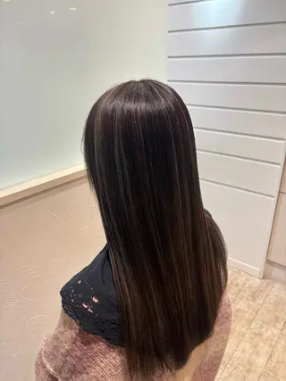 ロング Soleil【ソレイユ】所属・島崎 夏希のヘアスタイル