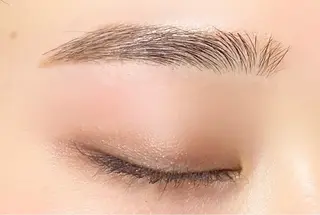 アイブロウ 安江 雪乃のマツエク・マツパデザイン