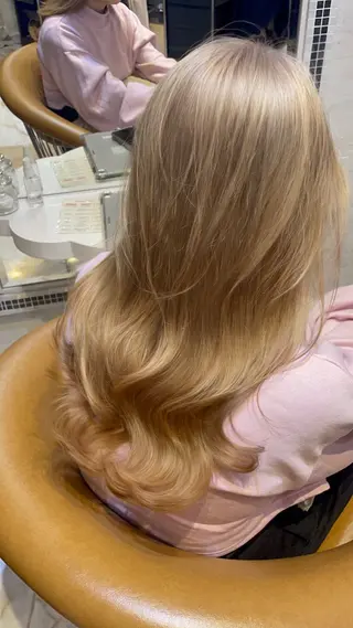 ロング カラー 脱白髪染め/ 髪質改善/ハクのヘアスタイル