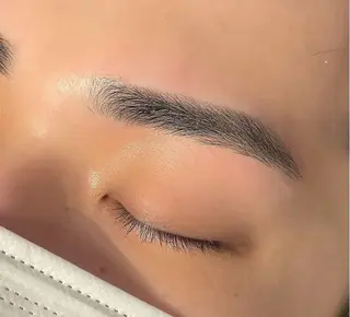 メンズ アイブロウ アイブロウ M_の眉毛・アイブロウイメージ