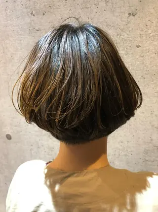 ショート カラー 久保 敏之のヘアスタイル