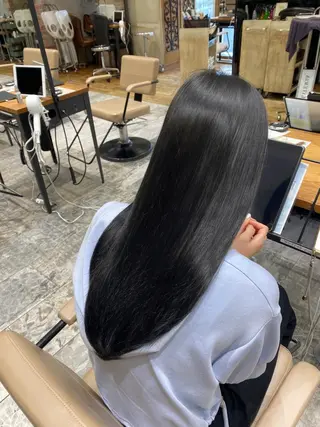 カラー 新宿/レイヤー 顔周りカット溝手優太のヘアスタイル