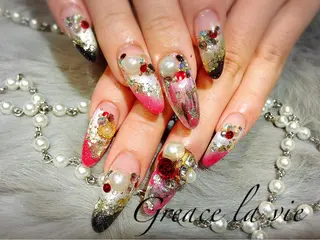 ロング ネイル マツエク・マツパ Greace la vie所属・Greace  la vieのネイルデザイン