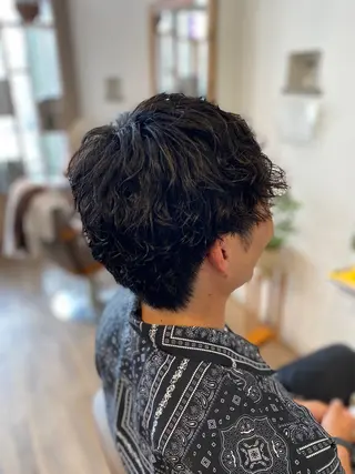 ショート パーマ メンズ 安住 千明のマツエク・マツパデザイン