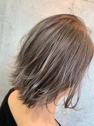 ショート カラー 天野 開のヘアスタイル